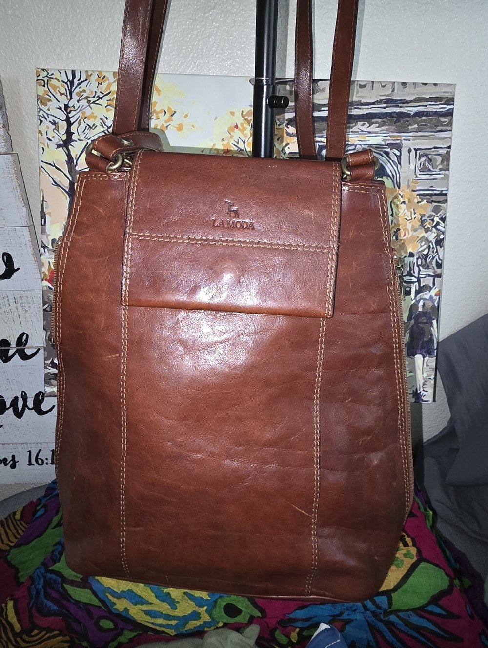 La Moda Tan-Brown Leather Messenger Bag